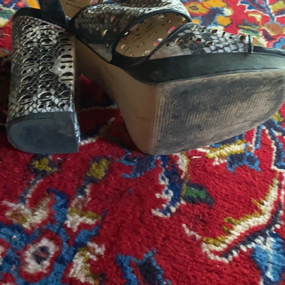 Calvin Klein Healed Sandal - Picture 5 of 7